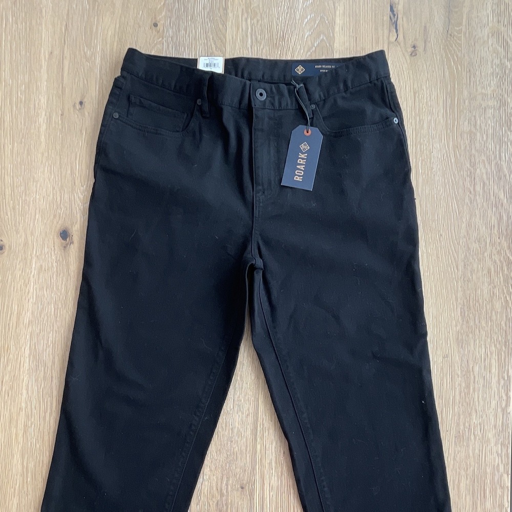 Roark Black Relaxed Fit Straight Jeans Stretch Denim 5-Pocket Men's Solid Cotton